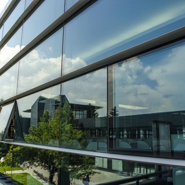 dsc-0056_700x700_crop_478b24840a