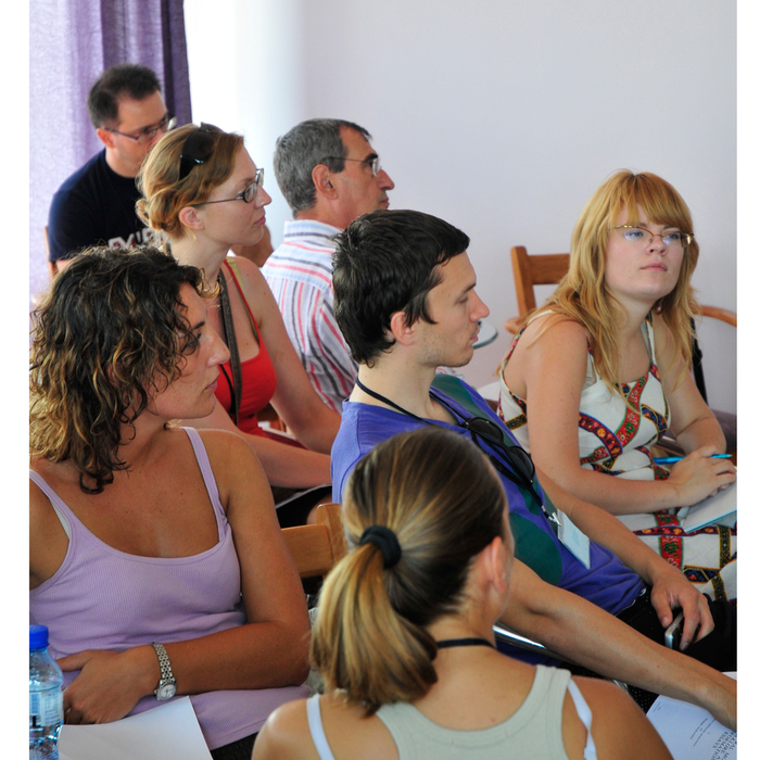 semio-pic_700x700_crop_478b24840a